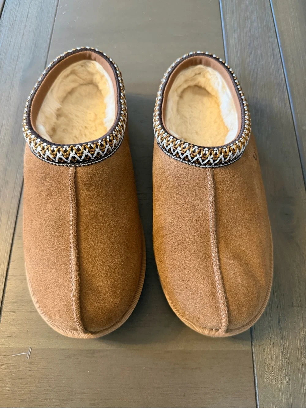 UGG Big Kids Chestnut Slip-On Shearling-Lined Tasman Slippers - size 4